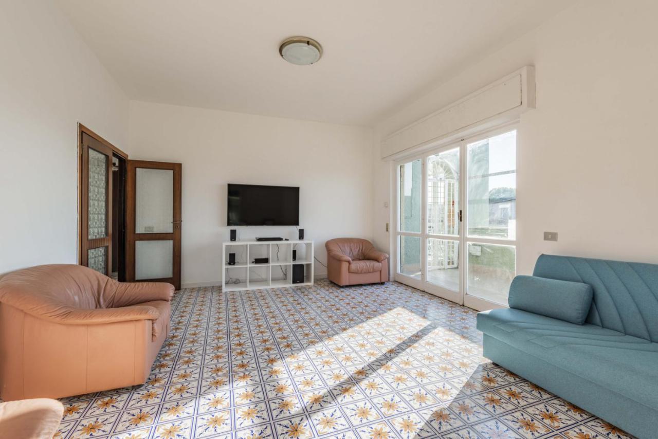 Апартаменты Rosa House Marina di Cerveteri Экстерьер фото